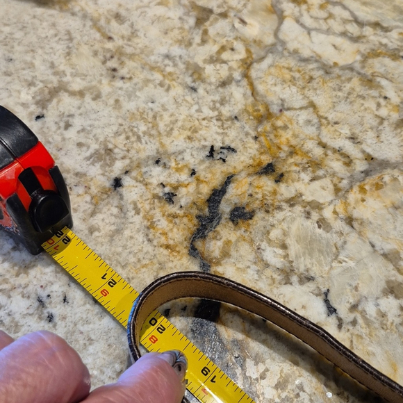 Gucci Tan Suede & leather Crossbody With Nailhead Accents.w:9,5"x9"×2.5"drop 19" - Picture 13 of 16